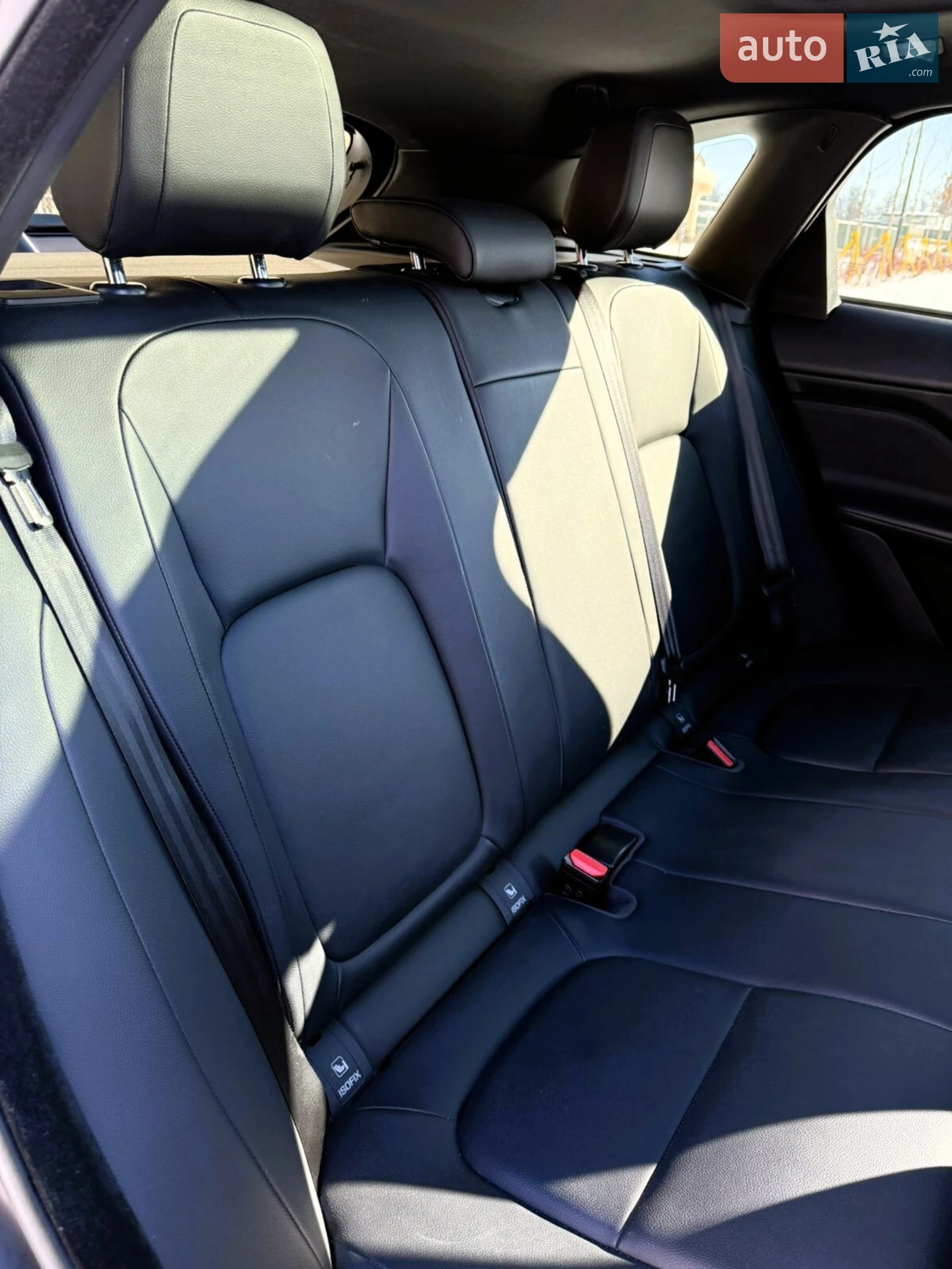 2017 Jaguar F-Pace - мініатюра 39