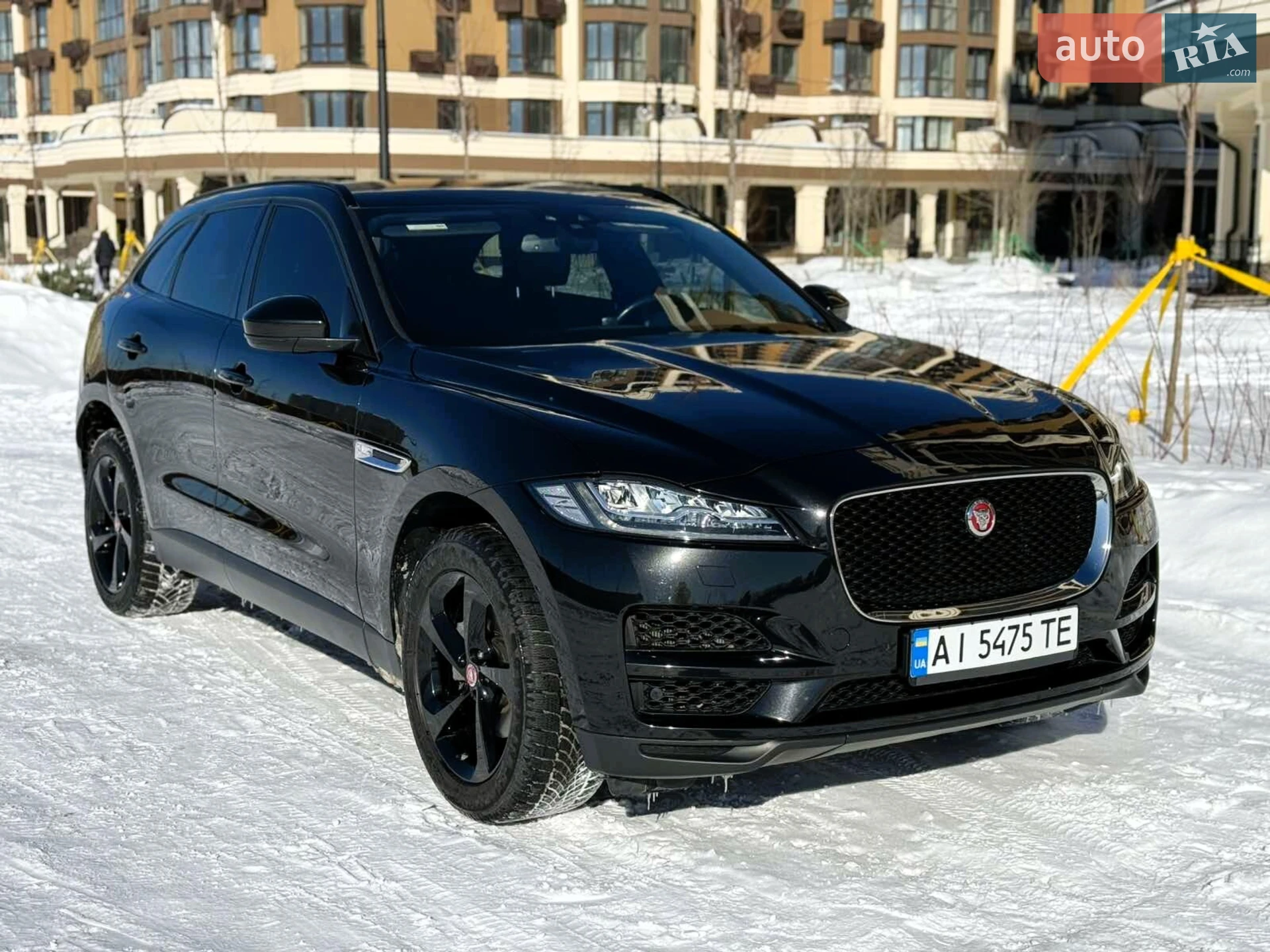 2017 Jaguar F-Pace - мініатюра 9
