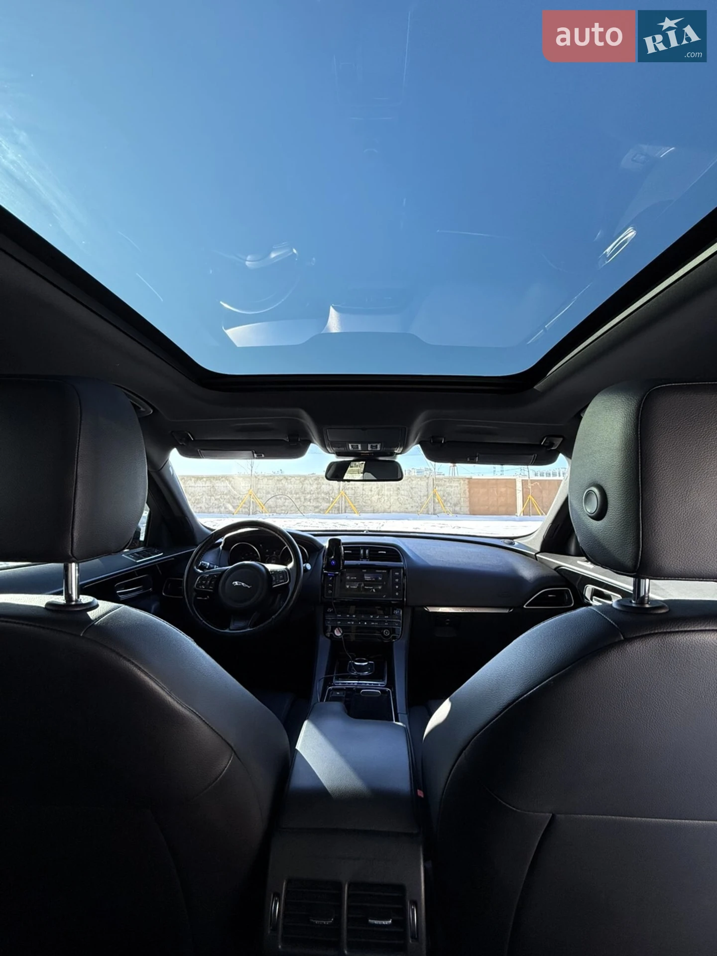 2017 Jaguar F-Pace - мініатюра 41
