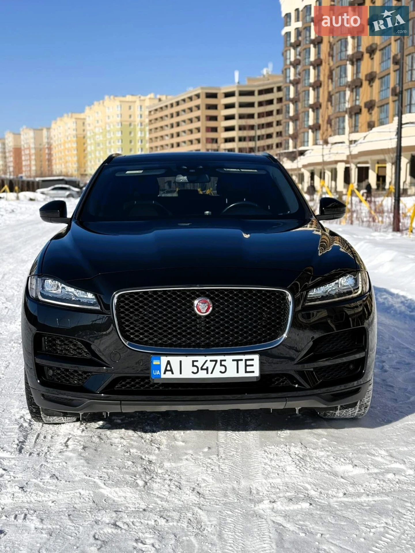 2017 Jaguar F-Pace - мініатюра 3