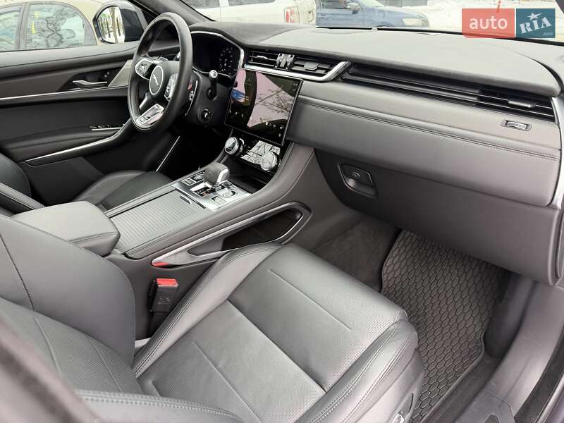 Внедорожник / Кроссовер Jaguar F-Pace 2021 в Киеве