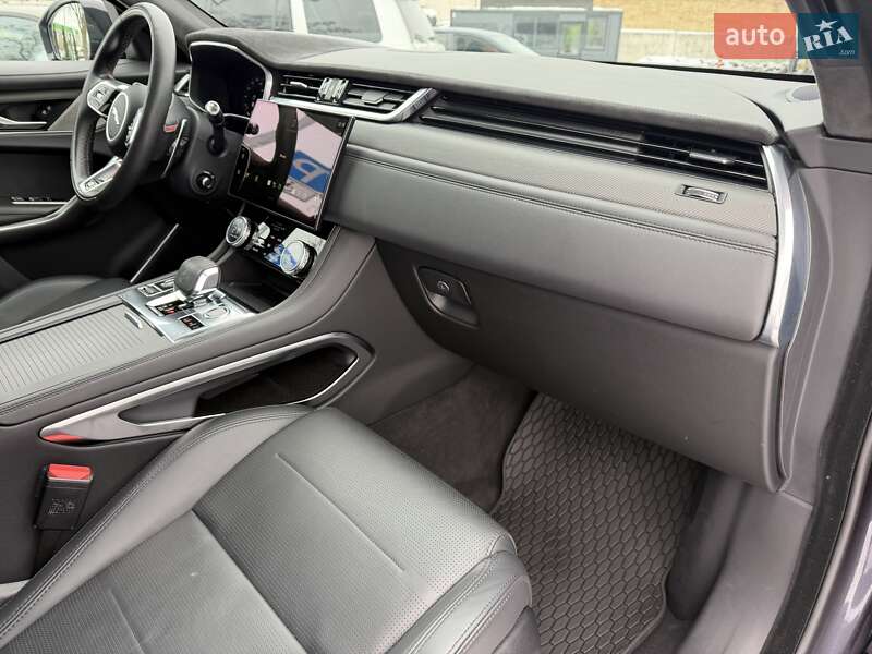 Внедорожник / Кроссовер Jaguar F-Pace 2021 в Киеве