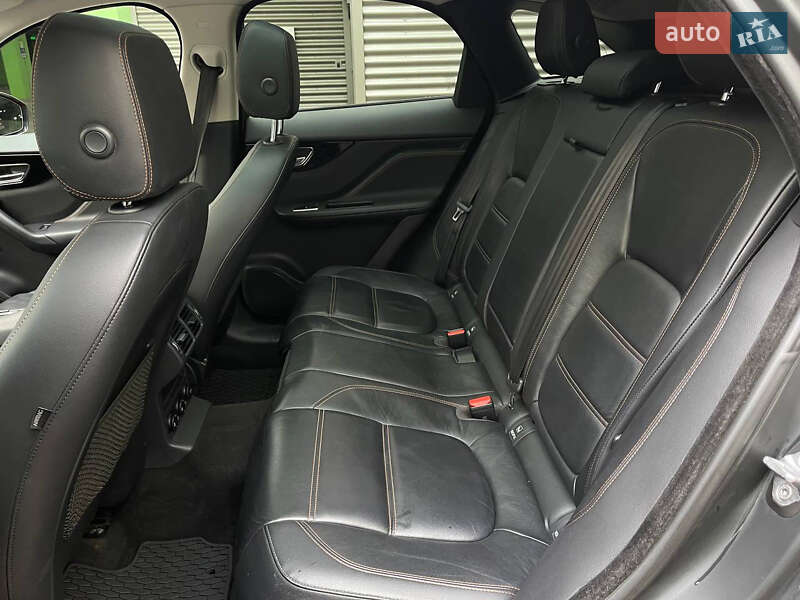 Позашляховик / Кросовер Jaguar F-Pace 2016 в Києві фото 12 Позашляховик / Кросовер Jaguar F-Pace 2016 в Києві
