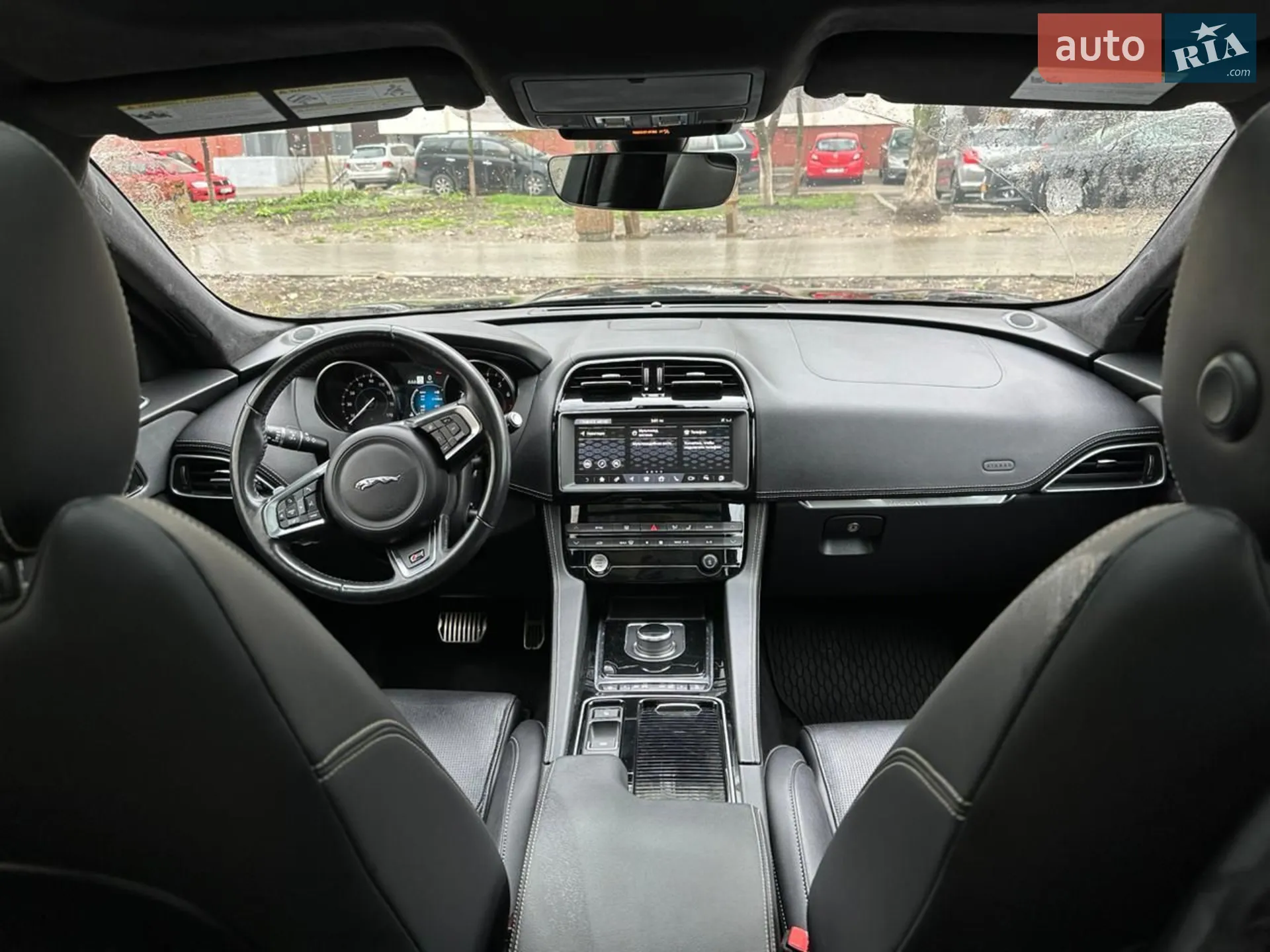 2018 Jaguar F-Pace - мініатюра 2