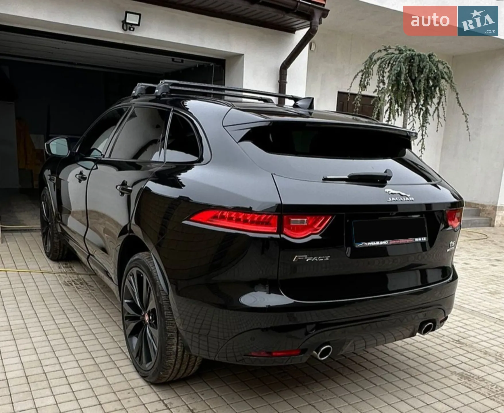 2018 Jaguar F-Pace - мініатюра 3