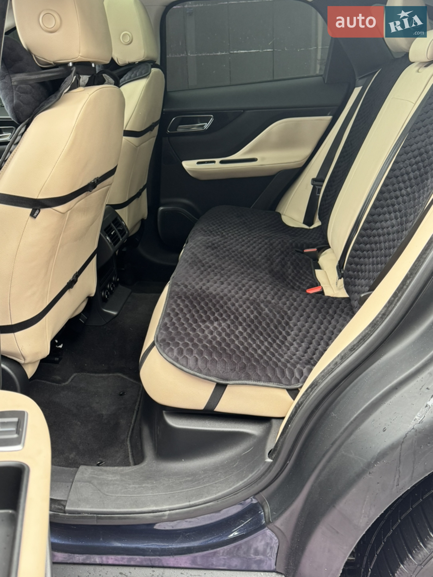 2016 Jaguar F-Pace - мініатюра 18