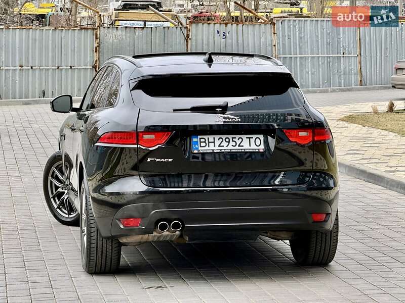 Внедорожник / Кроссовер Jaguar F-Pace 2016 в Одессе