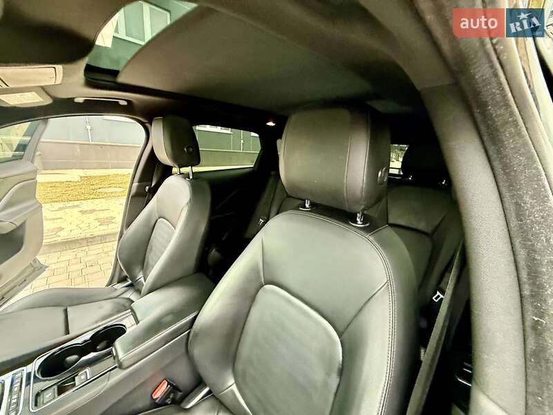 Внедорожник / Кроссовер Jaguar F-Pace 2016 в Одессе