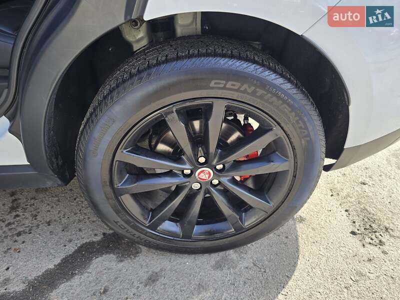 Внедорожник / Кроссовер Jaguar F-Pace 2016 в Одессе