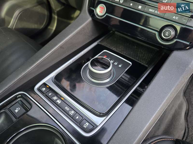 Внедорожник / Кроссовер Jaguar F-Pace 2016 в Одессе