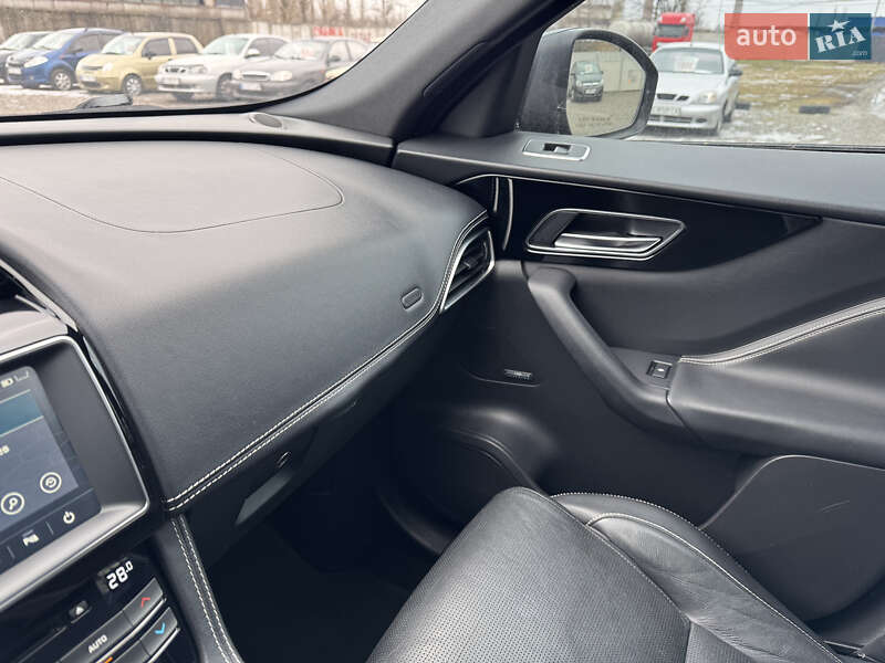 Внедорожник / Кроссовер Jaguar F-Pace 2016 в Кривом Роге фото 11 Внедорожник / Кроссовер Jaguar F-Pace 2016 в Кривом Роге