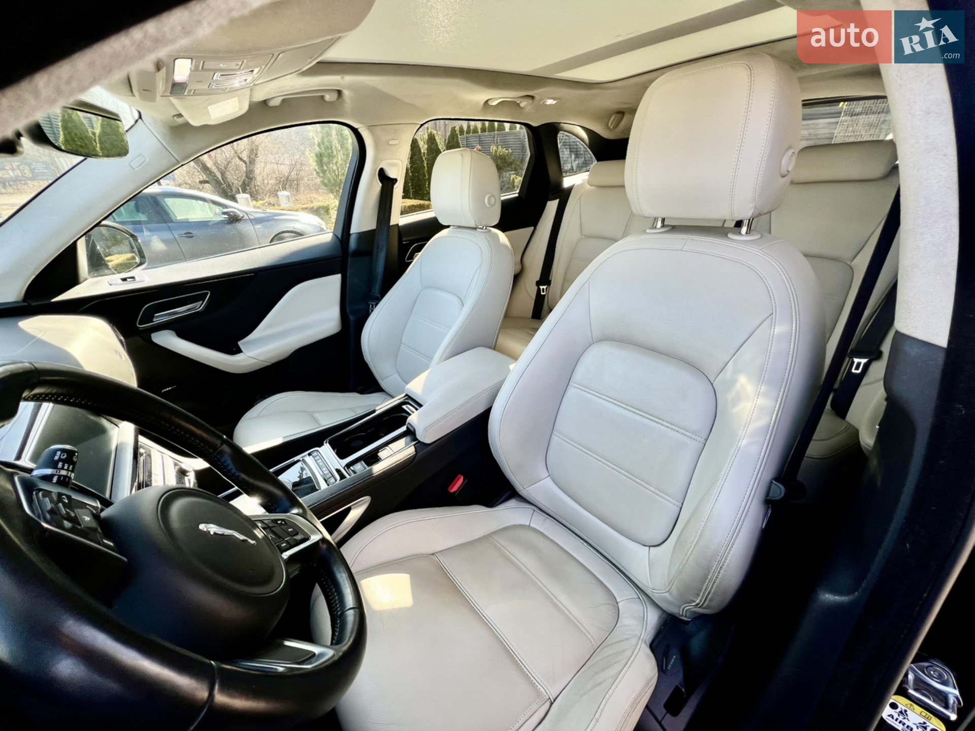 2019 Jaguar F-Pace - мініатюра 12