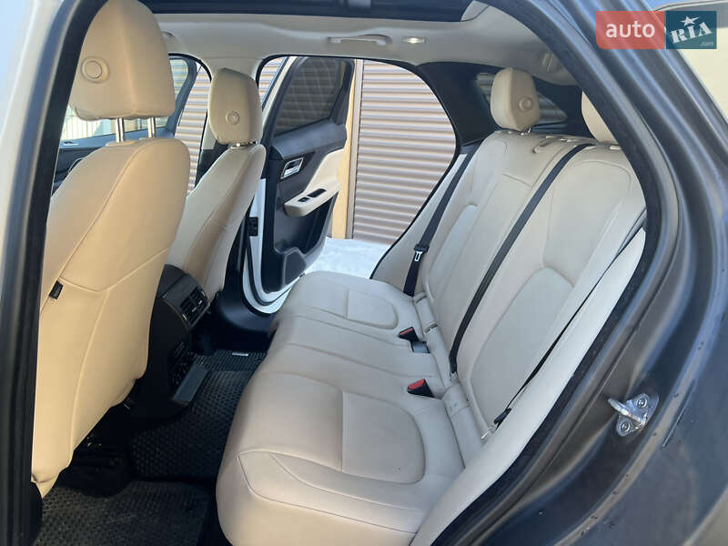 Внедорожник / Кроссовер Jaguar F-Pace 2016 в Хмельницком фото 22 Внедорожник / Кроссовер Jaguar F-Pace 2016 в Хмельницком