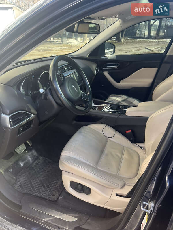 Позашляховик / Кросовер Jaguar F-Pace 2017 в Києві