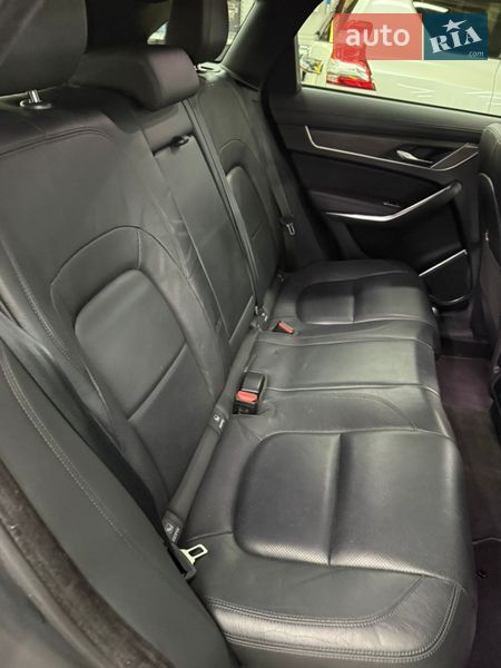 Внедорожник / Кроссовер Jaguar F-Pace 2021 в Черновцах