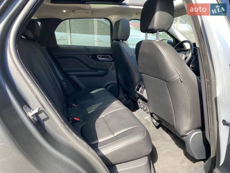 Внедорожник / Кроссовер Jaguar F-Pace 2017 в Киеве