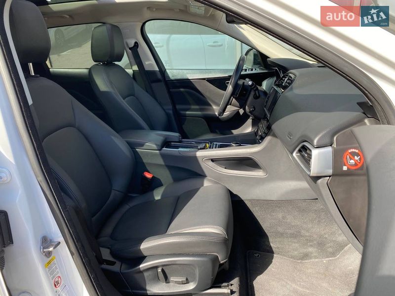 Внедорожник / Кроссовер Jaguar F-Pace 2017 в Киеве