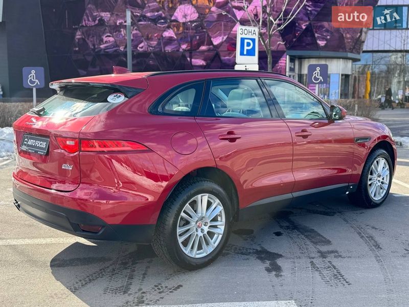 Внедорожник / Кроссовер Jaguar F-Pace 2016 в Киеве