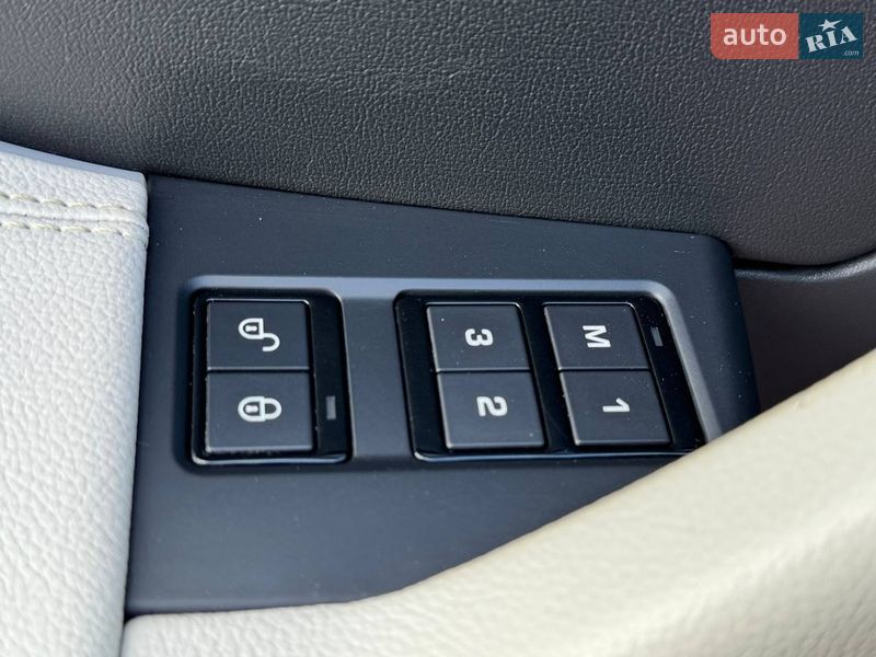 Внедорожник / Кроссовер Jaguar F-Pace 2016 в Киеве