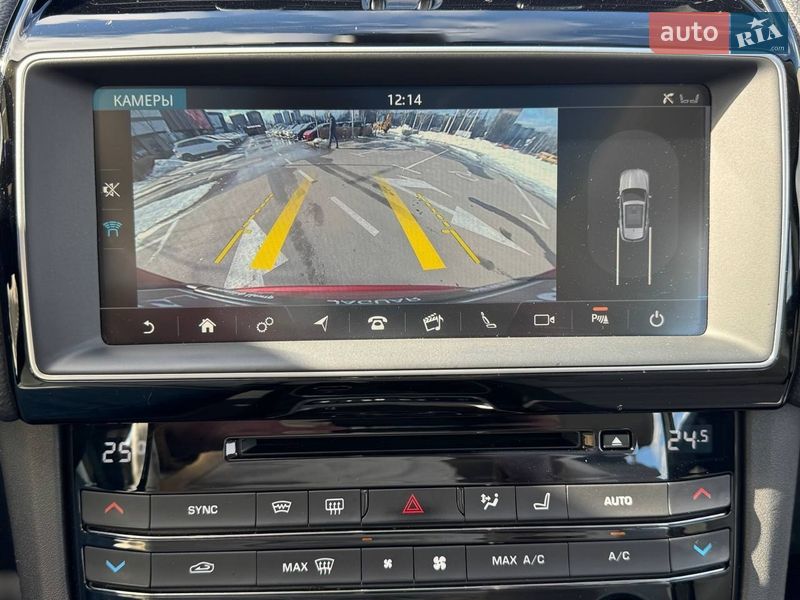 Внедорожник / Кроссовер Jaguar F-Pace 2016 в Киеве