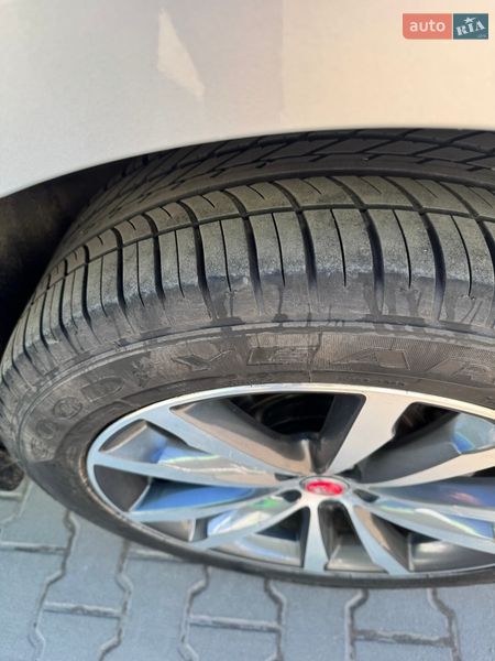 Внедорожник / Кроссовер Jaguar F-Pace 2017 в Житомире