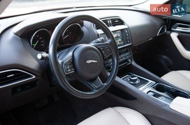 Внедорожник / Кроссовер Jaguar F-Pace 2016 в Киеве