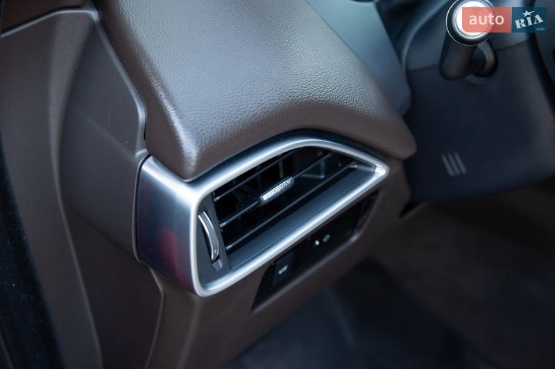 Внедорожник / Кроссовер Jaguar F-Pace 2016 в Киеве