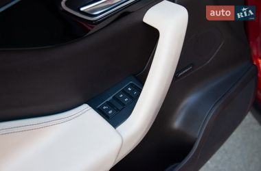 Внедорожник / Кроссовер Jaguar F-Pace 2016 в Киеве
