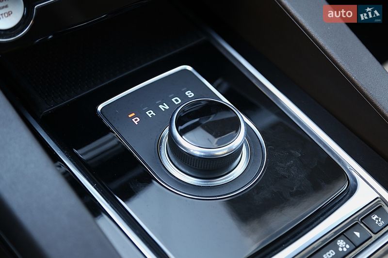 Внедорожник / Кроссовер Jaguar F-Pace 2016 в Киеве