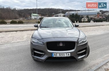 Позашляховик / Кросовер Jaguar F-Pace 2016 в Дніпрі