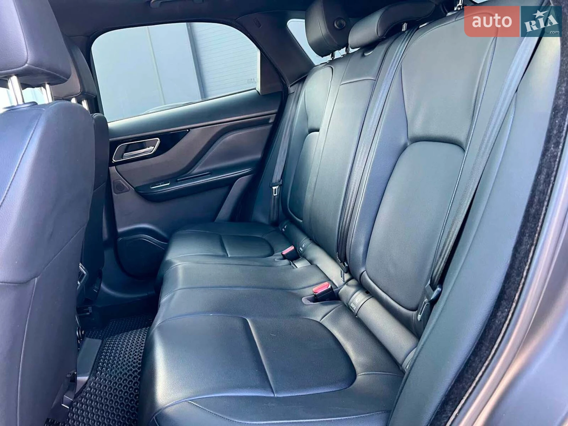 2016 Jaguar F-Pace - мініатюра 41