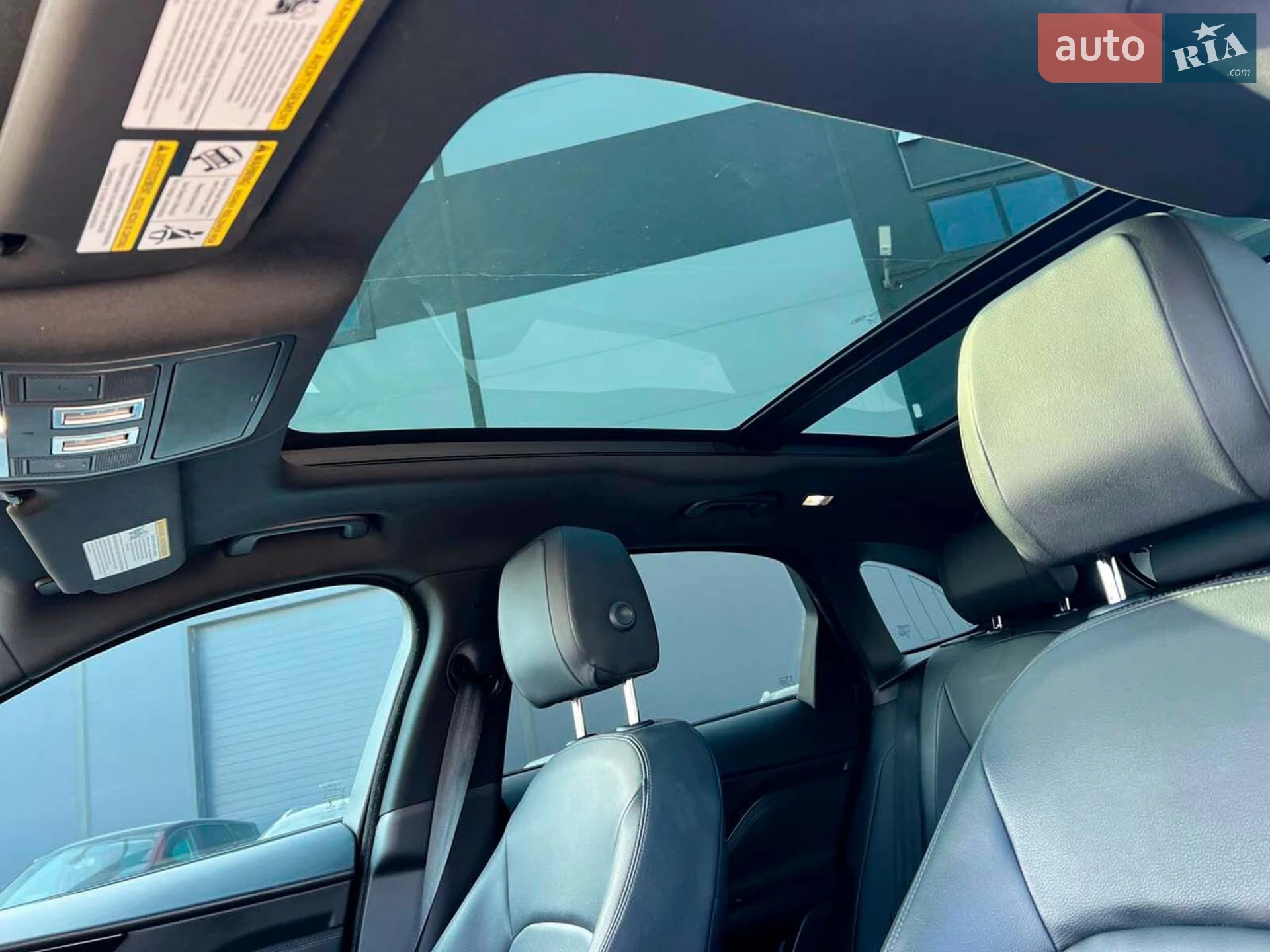 2016 Jaguar F-Pace - мініатюра 37