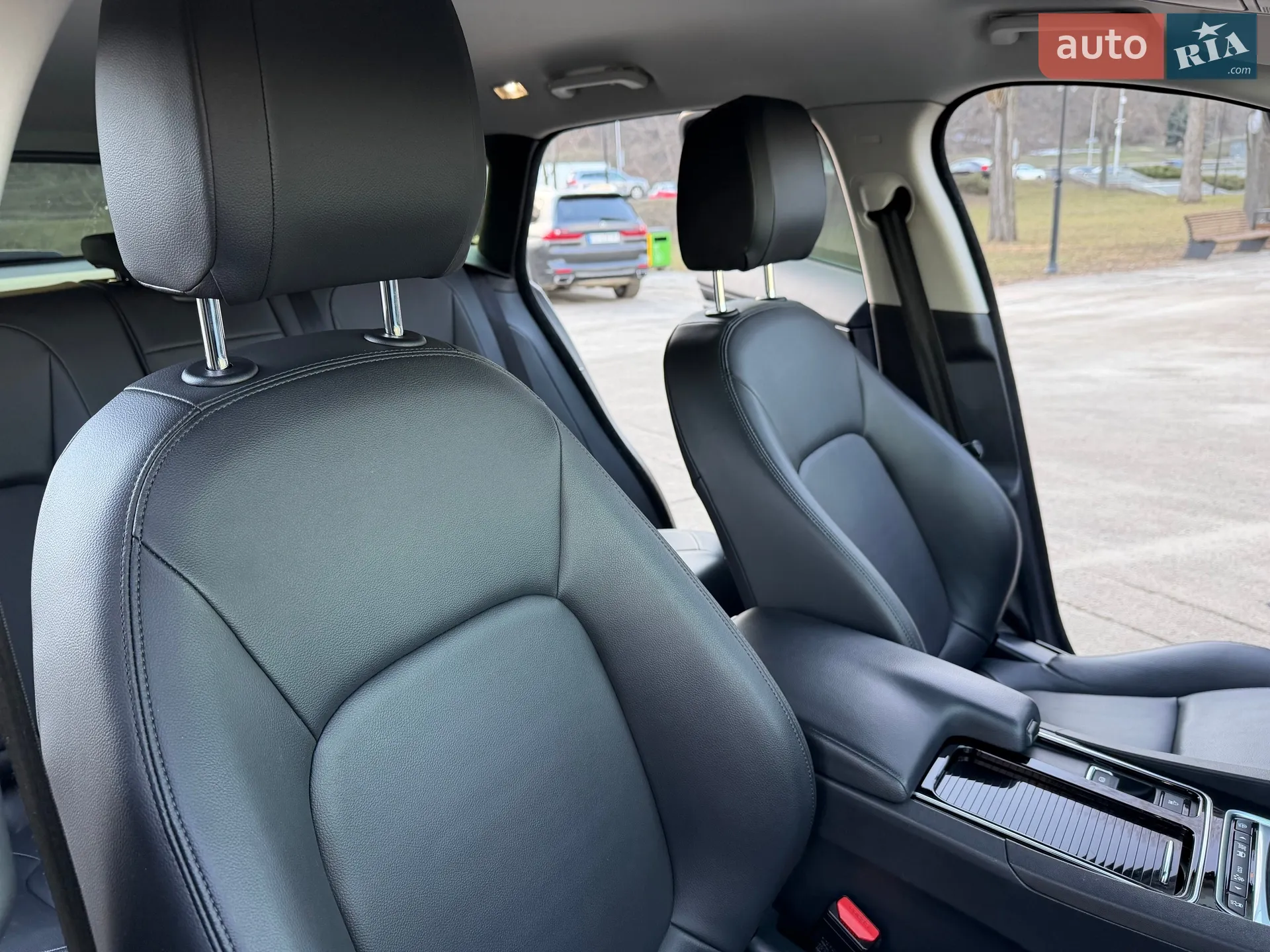 2017 Jaguar F-Pace - мініатюра 104
