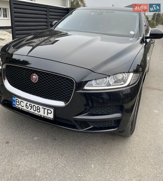Позашляховик / Кросовер Jaguar F-Pace 2016 в Львові