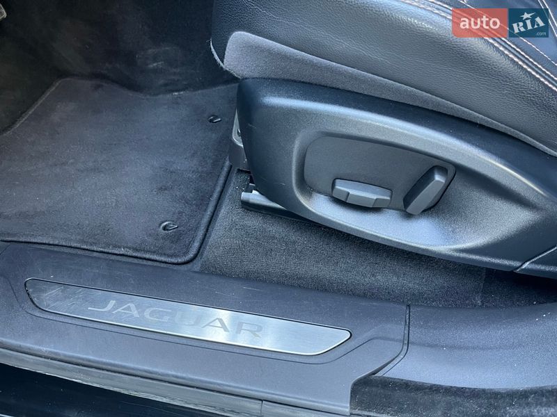 Позашляховик / Кросовер Jaguar F-Pace 2016 в Львові