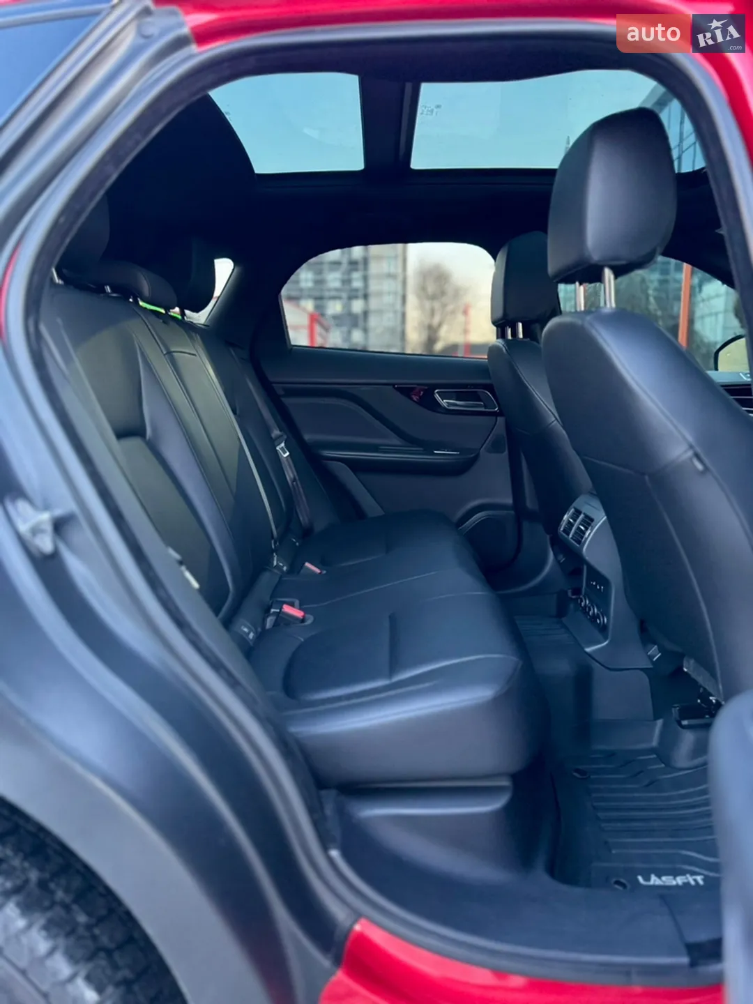 2016 Jaguar F-Pace - мініатюра 44