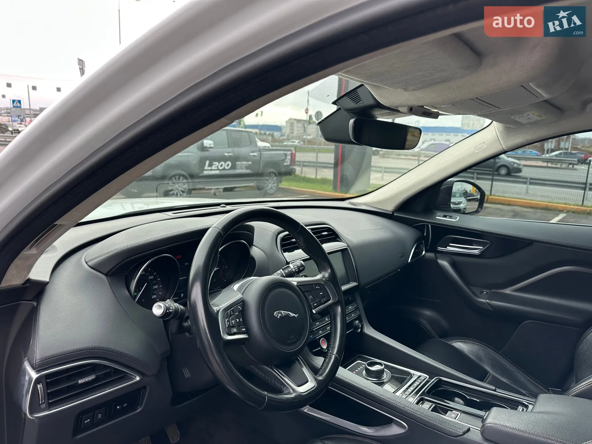 2020 Jaguar F-Pace - мініатюра 21