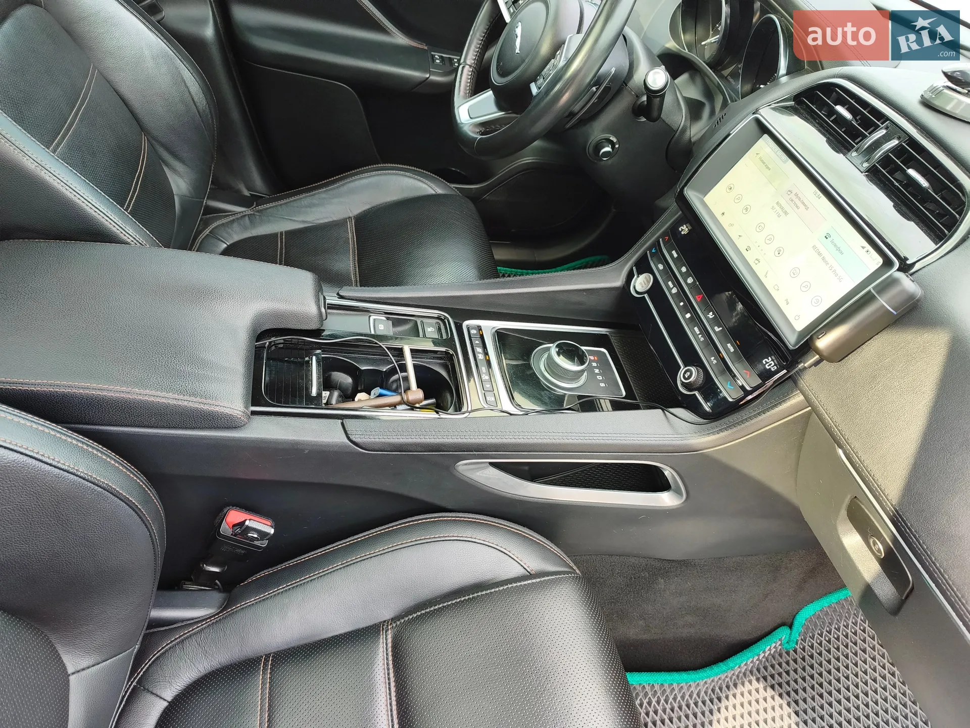2019 Jaguar F-Pace - мініатюра 13