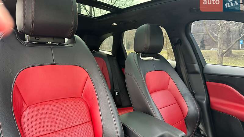 Внедорожник / Кроссовер Jaguar F-Pace 2019 в Киеве