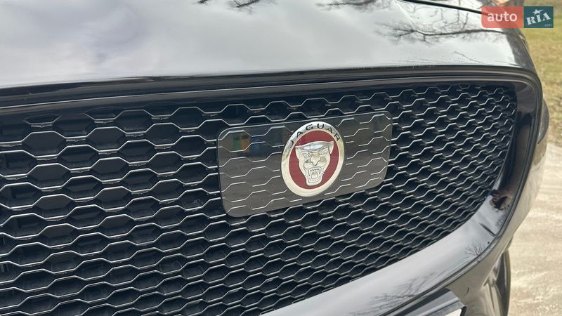 Внедорожник / Кроссовер Jaguar F-Pace 2019 в Киеве