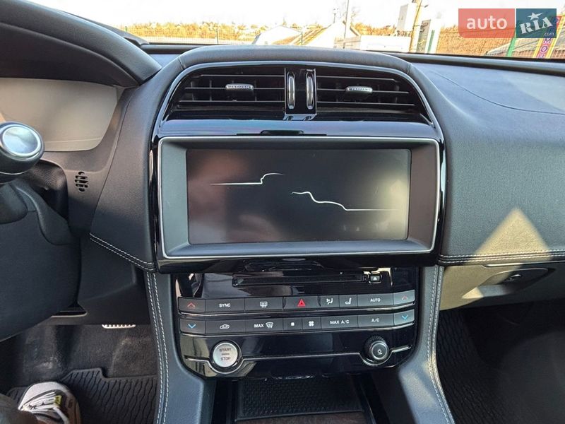 Внедорожник / Кроссовер Jaguar F-Pace 2016 в Кривом Роге фото 17 Внедорожник / Кроссовер Jaguar F-Pace 2016 в Кривом Роге
