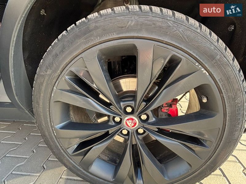 Внедорожник / Кроссовер Jaguar F-Pace 2016 в Кривом Роге фото 25 Внедорожник / Кроссовер Jaguar F-Pace 2016 в Кривом Роге