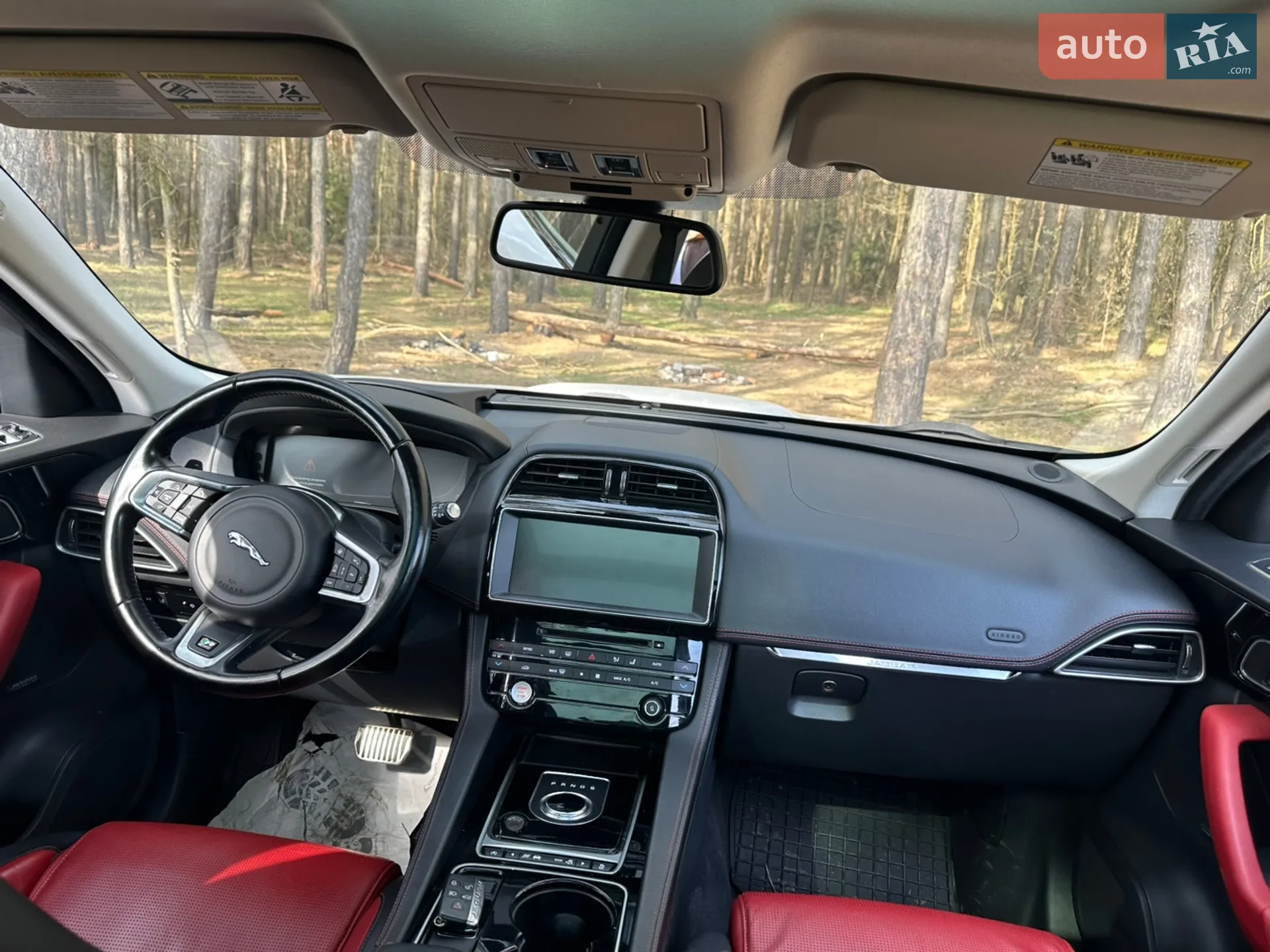 2017 Jaguar F-Pace - мініатюра 5