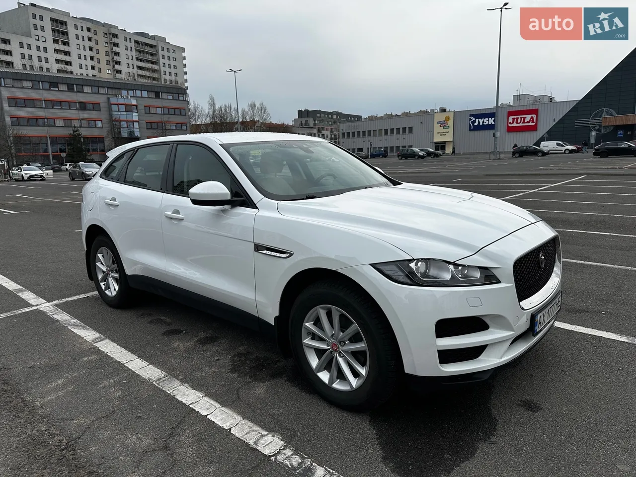 2017 Jaguar F-Pace - мініатюра 18