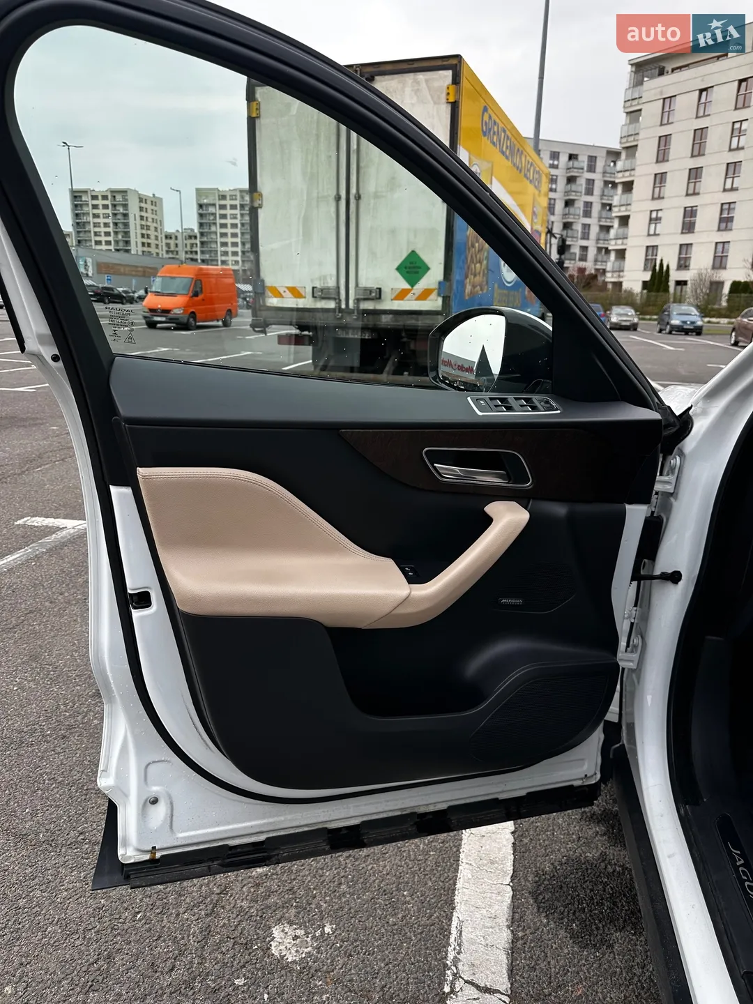 2018 Jaguar F-Pace - мініатюра 9