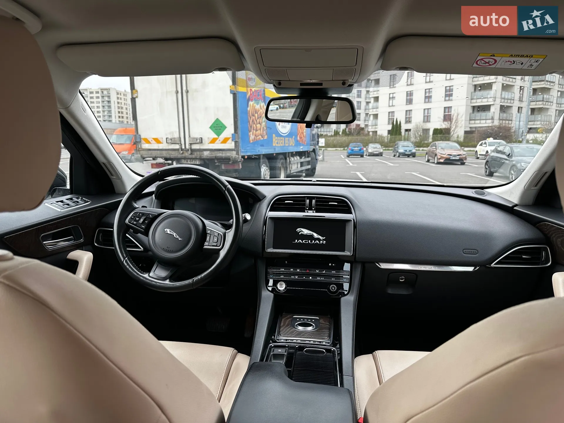 2018 Jaguar F-Pace - мініатюра 17