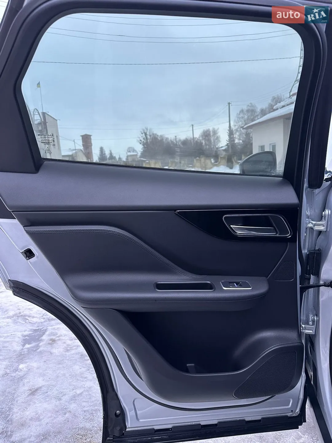 2018 Jaguar F-Pace - мініатюра 18