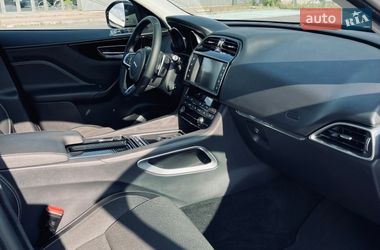 Внедорожник / Кроссовер Jaguar F-Pace 2017 в Львове