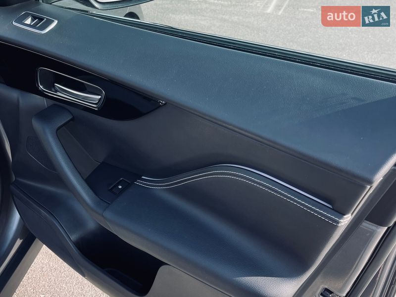 Внедорожник / Кроссовер Jaguar F-Pace 2017 в Львове