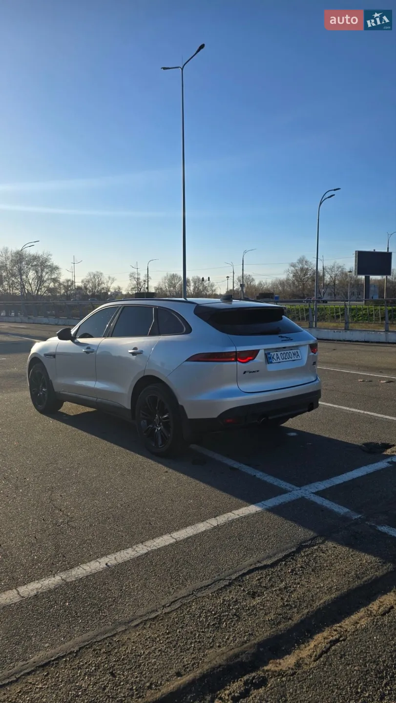 2017 Jaguar F-Pace - мініатюра 26
